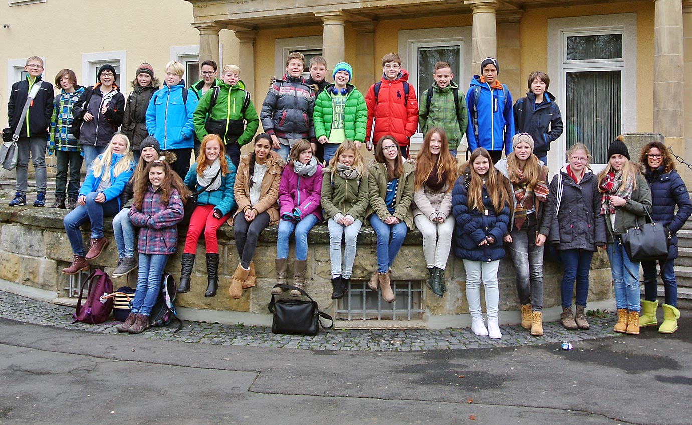 Lebendiger PoWi-Unterricht. 7e besucht Bürgermeister von Borken. Foto: Jonathan Bär/CJD Oberurff