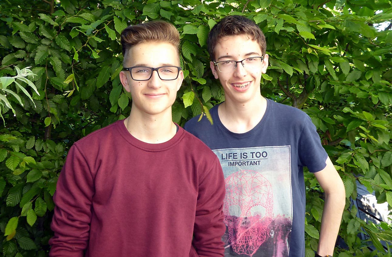 Les garcons s'entendent, parlant francais et allemand. Foto: privat