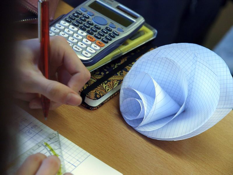 Kegel selbst gemacht - Gesetze zur Berechnung selbst herausfinden. Bild: A. Bubrowski/CJD Oberurff