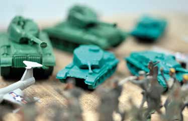 Kriegsspielzeug. Foto: www.wir-staerken-dich.org