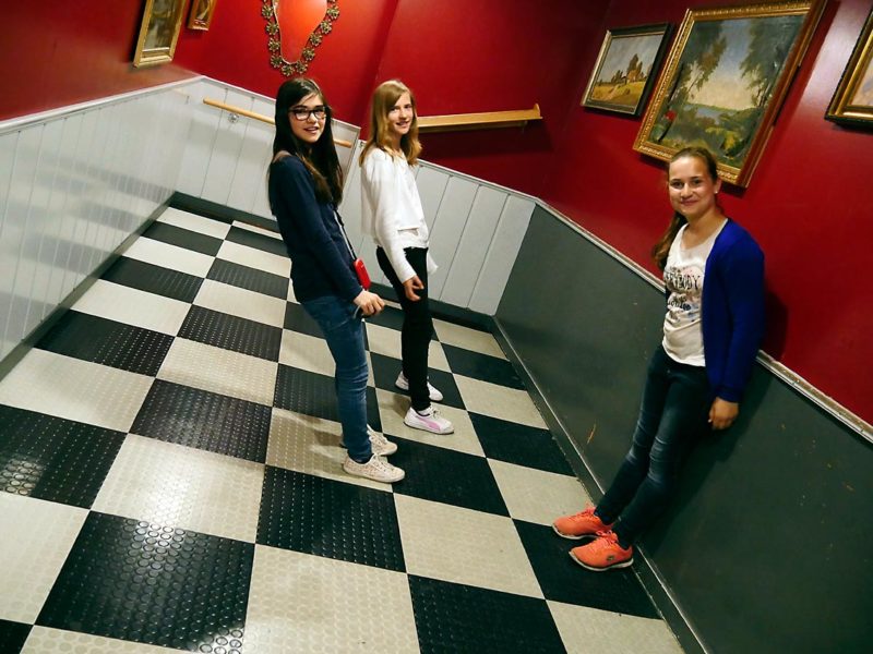 Fachexkursion ins PHAENO: Schüler geraten auf die schiefe Ebene. Bild: A. Bubrowski/CJD Oberurff