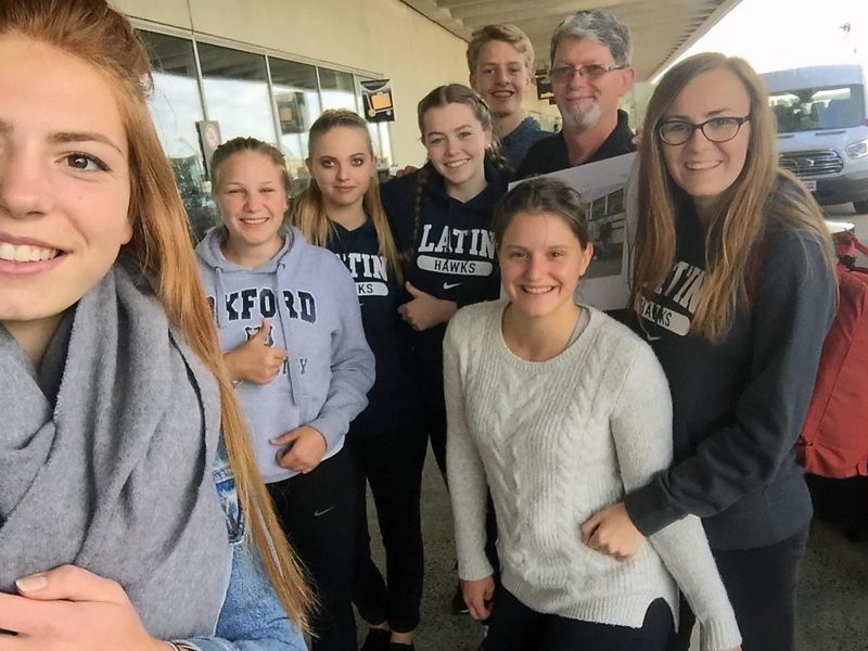 Ein Selfie zur Verabschiedung von unserem allseits beliebten Busfahrer Gary. Foto: privat