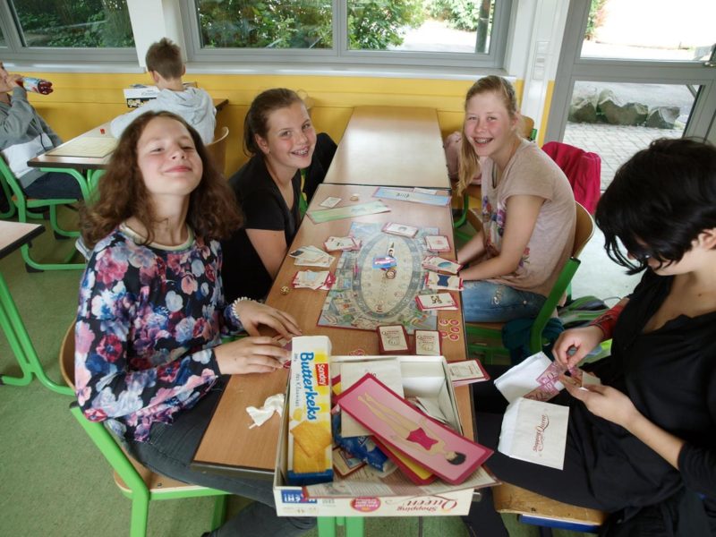 Shopping Queens | Bild: Andreas Bubrowski/CJD Oberurff