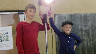 Ex-Fünftklässler als Lichtbringer | Foto: Andreas Bubrowski/CJD Oberurff