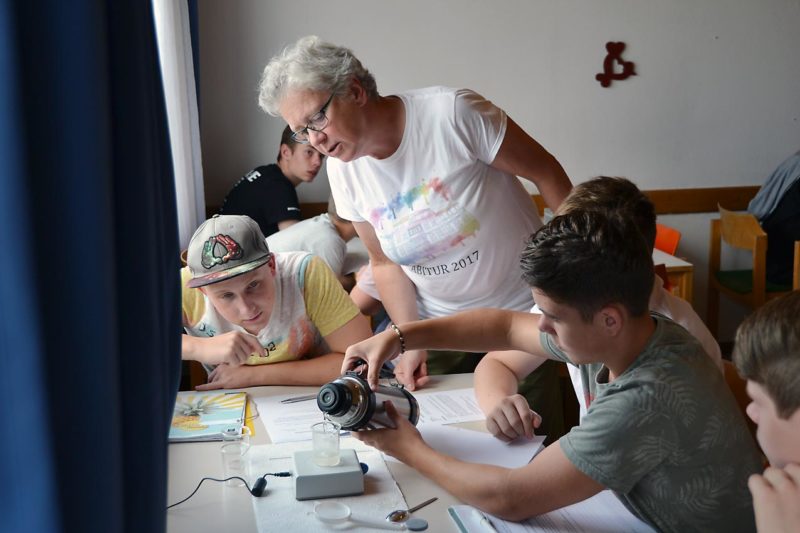 Chemieprojekt mit Eva Friedrich | Foto: Imke Krüger/CJD Oberurff