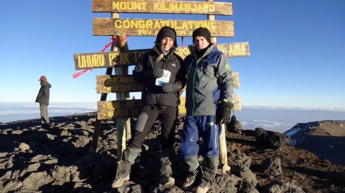Unsere Biolehrerin Elena Röse auf dem Kilimandscharo | Foto: privat