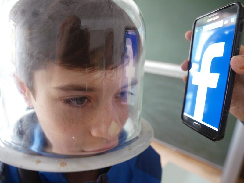 Nicht auch noch vormachen, wie „cool“ und „easy“ Laptop und Smartphone sind | Foto: Andreas Bubrowski/CJD Oberurff