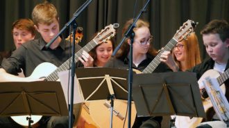 Frühlingskonzert mit dem Gitarrenensemble | Foto: A. Bubrowski/CJD Oberurff