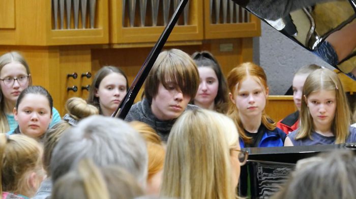 Musischer Abend 2019: Joke Wadehn am Flügel | Foto: A. Bubrowski/CJD Oberurff