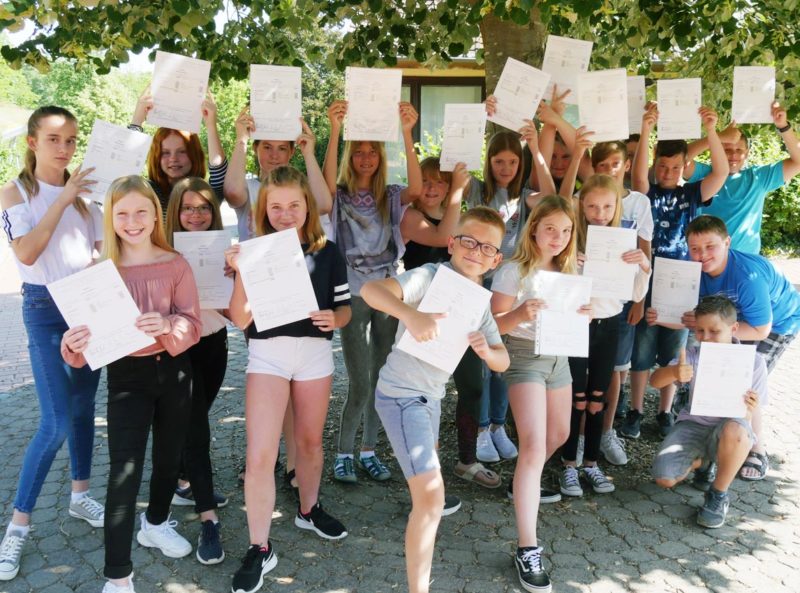Klasse 5a (2018-19) nach der Zeugnisausgabe | Foto: A. Bubrowski/CJD Oberurff